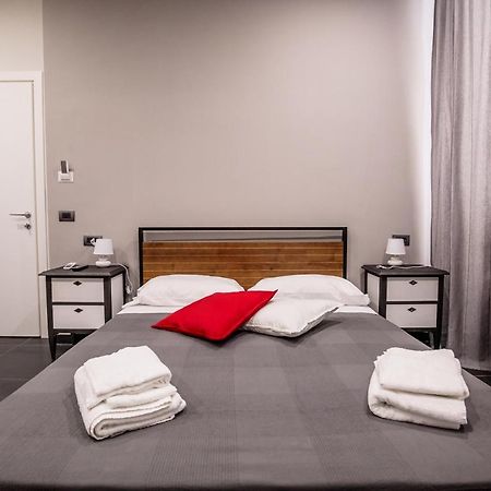Medusa Cilea Guest House Неаполь Экстерьер фото